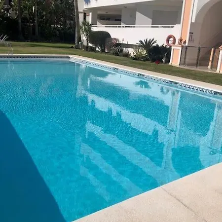 Apartment Luxueux Au Bord De La Marbella